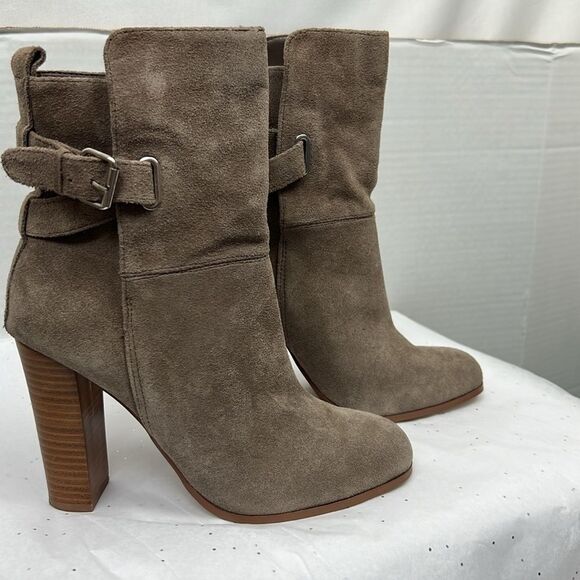 Dolce Vita Taupe suede boots high stacked heel EUC size 9.5M - Picture 2 of 14
